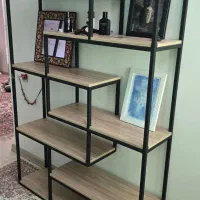 کتابخانه چوب و فلز بسیار با کیفیت و تمیز و نو|کتابخانه، شلف، قفسه‌های دیواری|شیراز, تلخ داش|دیوار