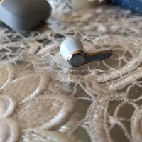 ایرپاد اورجینال اصلی با کارتون|لوازم جانبی موبایل و تبلت|قروه, |دیوار