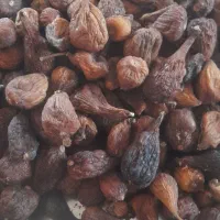 انجیر خشک و شلیل خشک