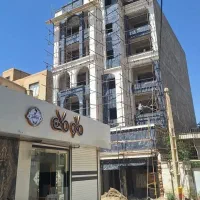مغازه تجاری۱۶متر خ حافظ/معاوضه ماشین و آپارتمان