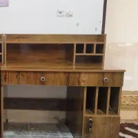 میز تحریر در حد نو