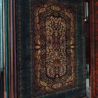 چشم نوازی برگ های نارنجی در تم پاییزی شهرفرش|فرش|ملایر, |دیوار