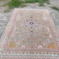 فرش دوازده متری سالم و بدون پارگی و سوختگی