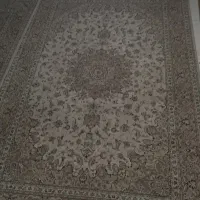 یک عدد فرش ۱۲ متری ودوعدد ۶ متری جنس اعلا
