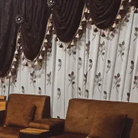 پرده مجلسی همراه والن