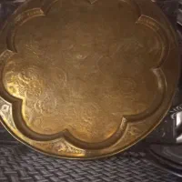 یک عدد سینی برنجی قدمت صد ساله قلم کار دست