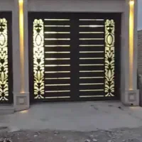 درب فلزی در طرح و اندازه و رنگ دلخواه مشتری