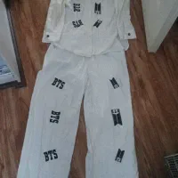 برای اطلاع از قیمت لباس ها چت دیوار پیام دهید