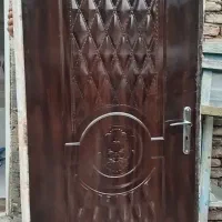 یک عدد درب اتفاق در حد نو با قفل دست گیره ث چارچوب