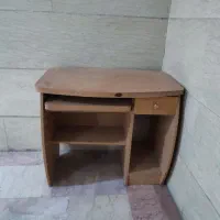 میز کامپیوتر و تحریر/ چوبی/ در حد نو