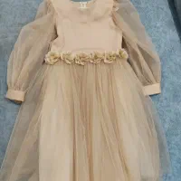 لباس عروس بین 6 تا 8 بستگی به جثه بچه داره