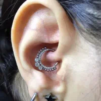 آموزش و خدمات پیرسینگ تخصصی