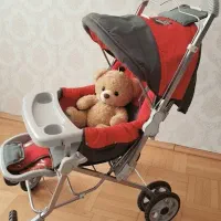 کالسکه بچه گانه در حد نو