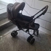 کالسکه کودک در حد نو