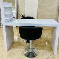 میز ناخن مانیکور