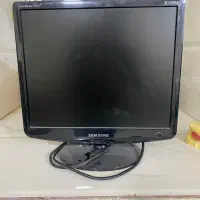 مانیتور ۱۷ اینچ