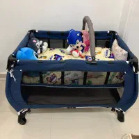 تخت کنارمادر