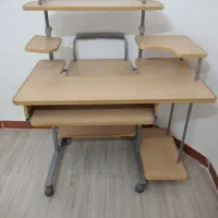 میز کامپیوتر