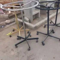 تعدادی رگال فروشگاهی  (لباس)تیله ای ،چوب لباسی