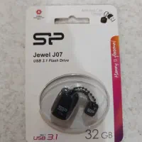 فلش سیلیکون پاور