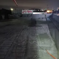 بلوک زن با بیمه و خدمات