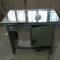 میز تحریر فلزی