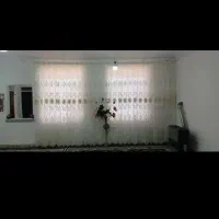 پرده در حد نو هنوز شسته نشده .بدون زیر پرده