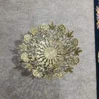 یک عدد میوه خوری برنزه بزرگ