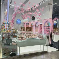 استخدام فروشنده خانم \درآمد ۳۰ تا ۴۰ میلیون