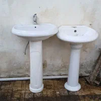 دوعدد روشویی با یک شیر اهرمی سالم