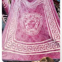 پتوی طرح ورساچ قواره بزرگ و درجهیک ( فروش عمده)|رختخواب، بالش، پتو|مشهد, محمدآباد|دیوار