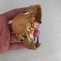 ساعت اینویکتا
