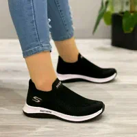 کتونی اسکیچرز نو سایز ۴۰ استفاده نشده