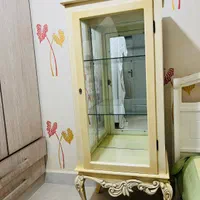 ویترین چوبی کلاسیک  تمیز و شیک