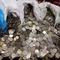 خرید فروشی اسکناس سکه ها