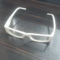قاب عینک کاملا سالم ،سفید رنگ|زیورآلات و اکسسوری|شهرکرد, |دیوار