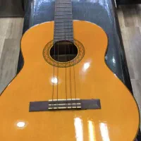 گیتار یاماها C70