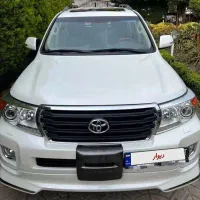 تویوتا لندکروز ۲۰۱۲