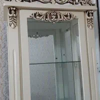 ویترین شیک وزیبا سالم پشت واراینه تخفیف هم میدم