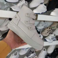 نیم بوت  ۳ چسب|کیف، کفش، کمربند|قم, جهان بینی|دیوار