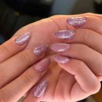 ترمیم ناخن (فقط 100)