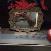 آیینه مرد عنکبوتی و یک جعبه CD