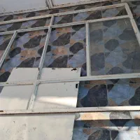 پنجره اهنی ساختمانی