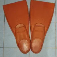 یک جفت فین 38-40