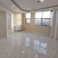 * * *دفترکار اداری پروین 75 متر شرایط خوب ویو عالی