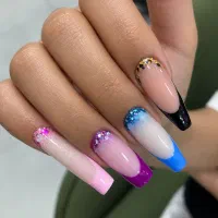 خدمات ناخن اختصاصی با افر ویژه اموزش لاین ژل