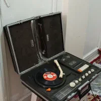 گرامافون رادیو|کلکسیون اشیاء عتیقه|زنجان, |دیوار