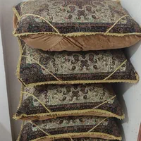 پشتی بالشت سنتی