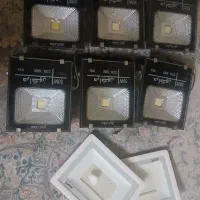تعدادی پرژکتور
