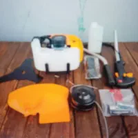 علفزن اره برقی درخت علف زن